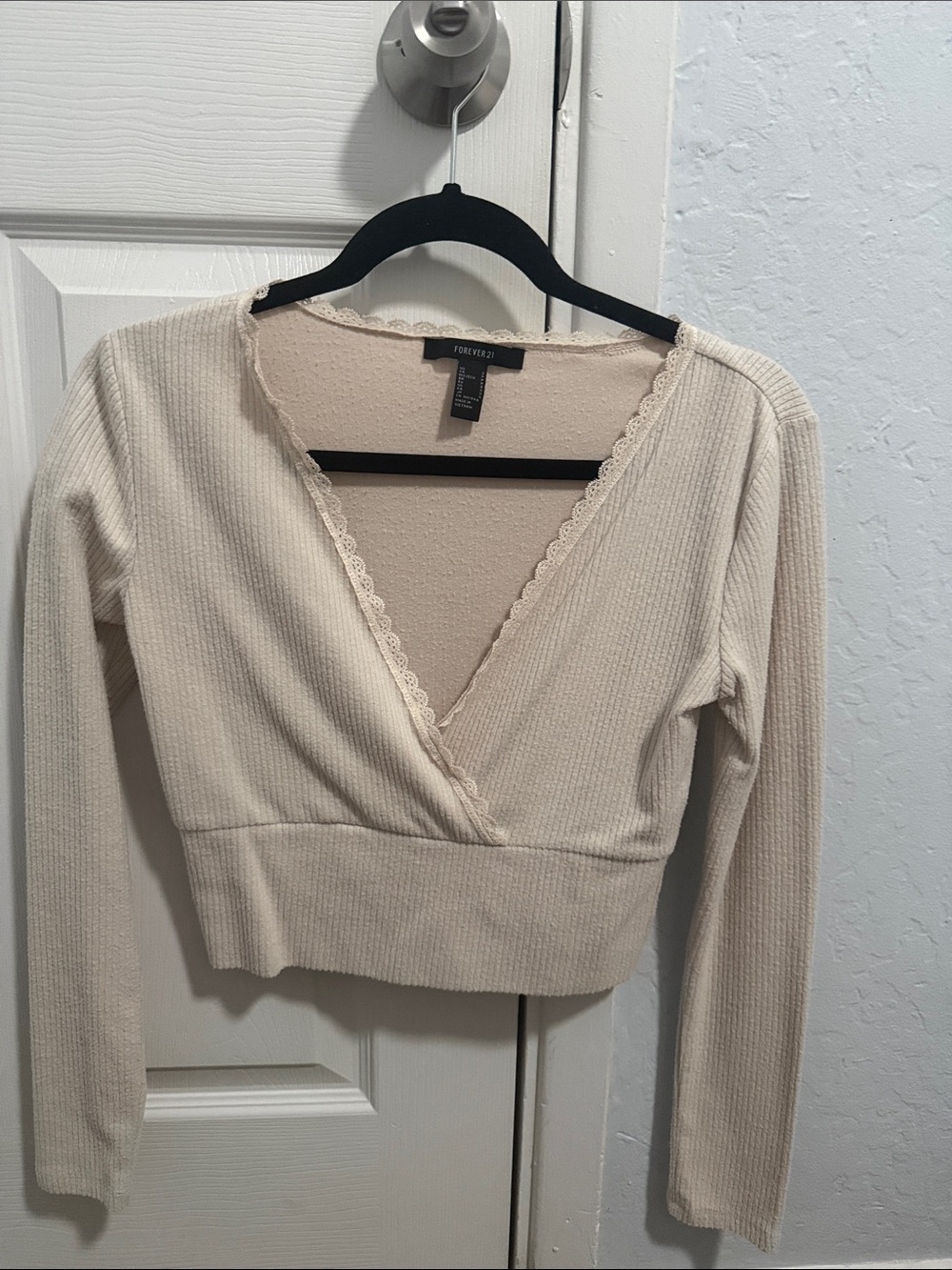Forever 21 Cream Ribbed Lace-Trim Wrap Long-Sleeve Crop Top